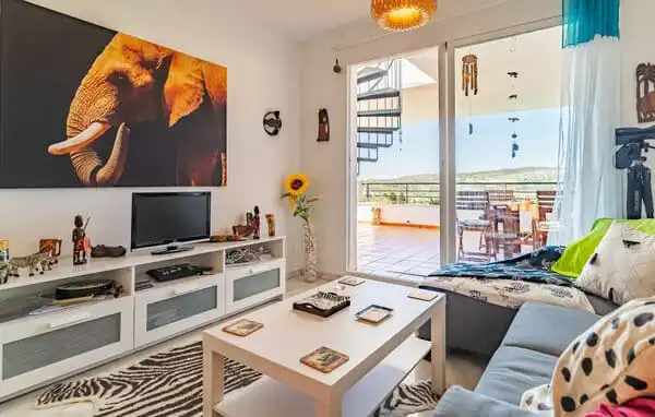 Attic for rent in Urbanizacion Perla de la Bahia, Bahía de Casares