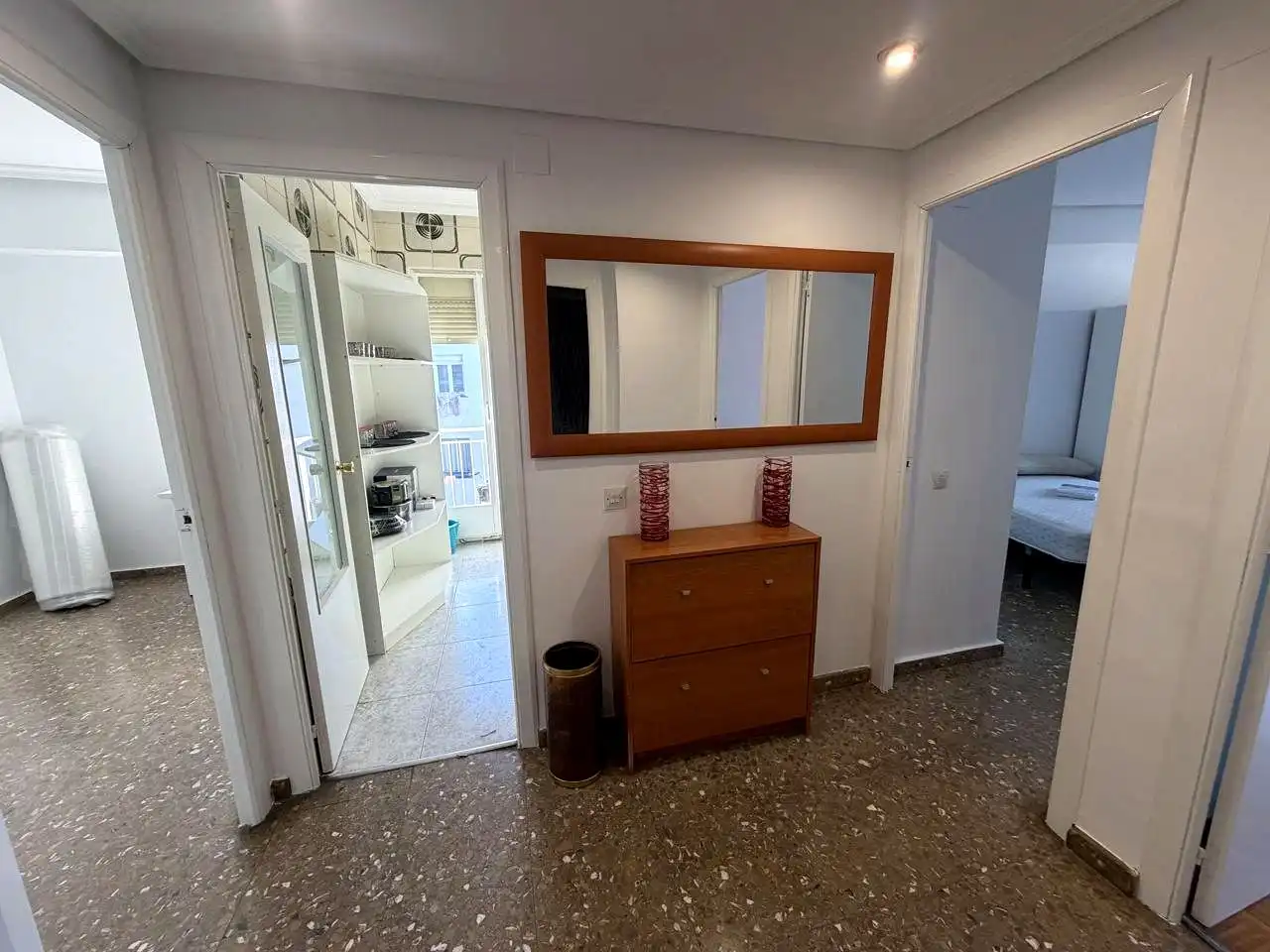 Room in Calle Marqués de la Ensenada, Residencia
