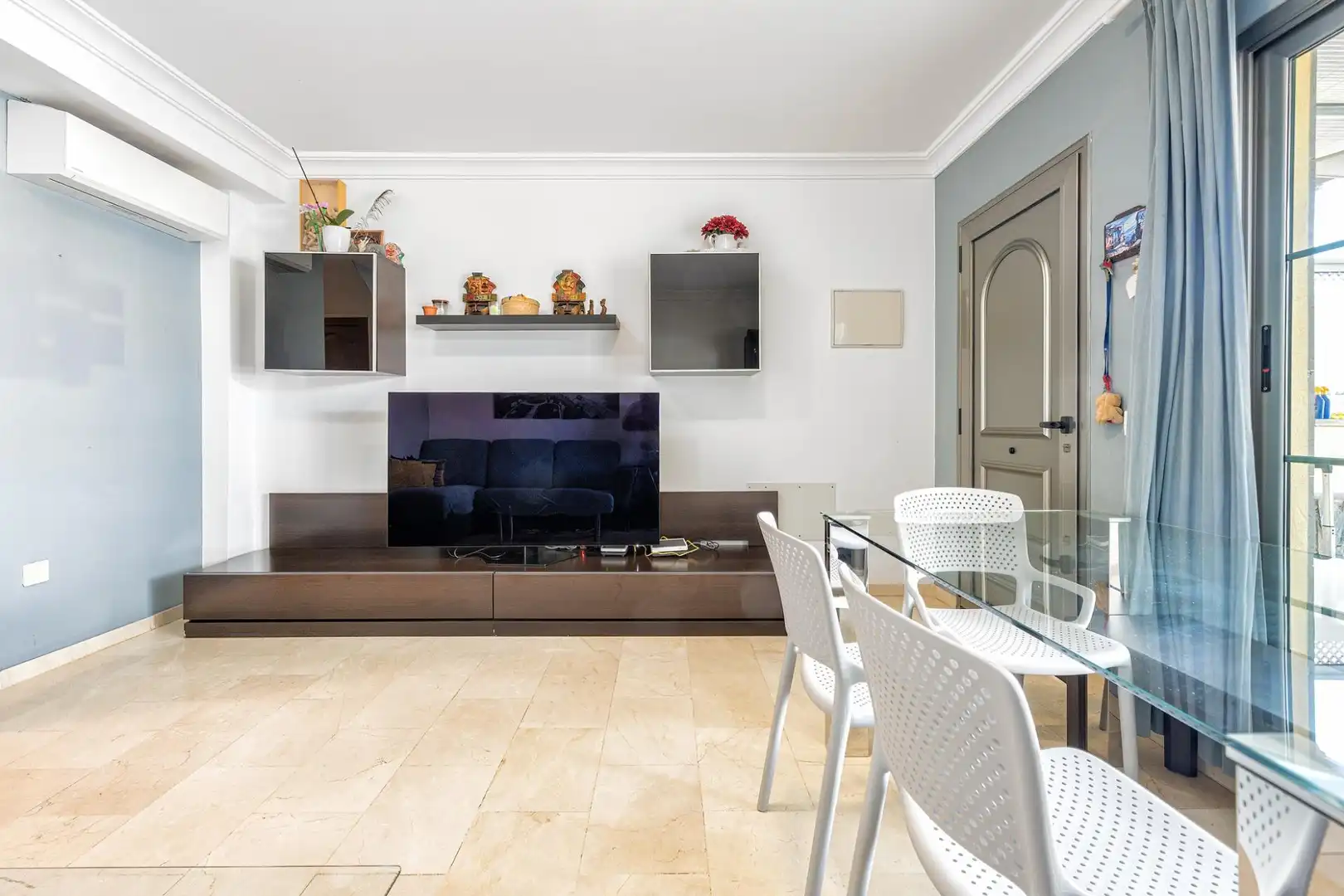 Duplex with terrace for sale in Puerto Rico, imagen 5