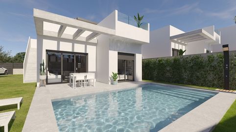 Preciosa villa de 3 dormitorios y 2 baños en Algorfa