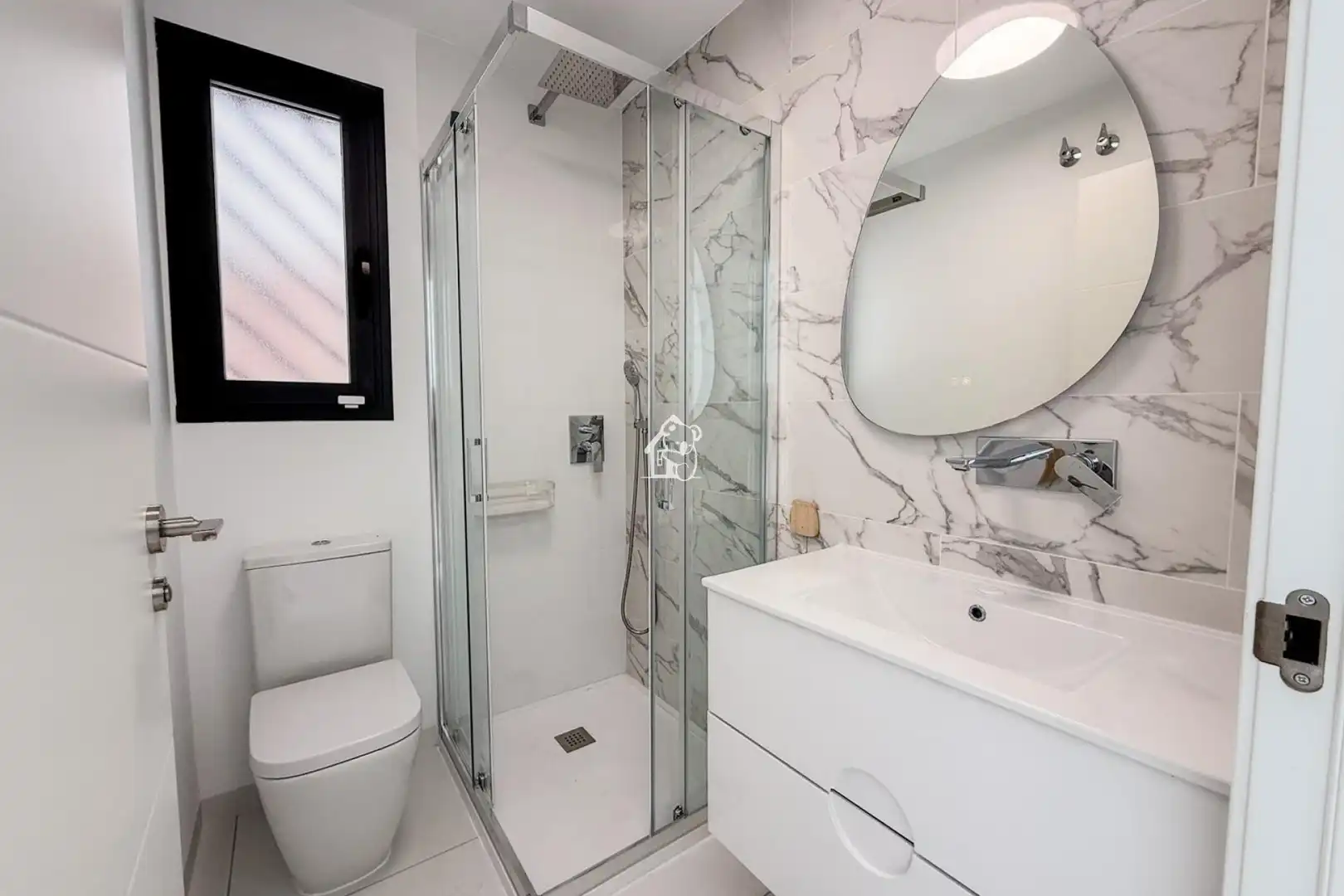 Badezimmer von Wohnungen zur Miete in San Miguel de Salinas mit Klimaanlage, Privatgarten und Terrasse
