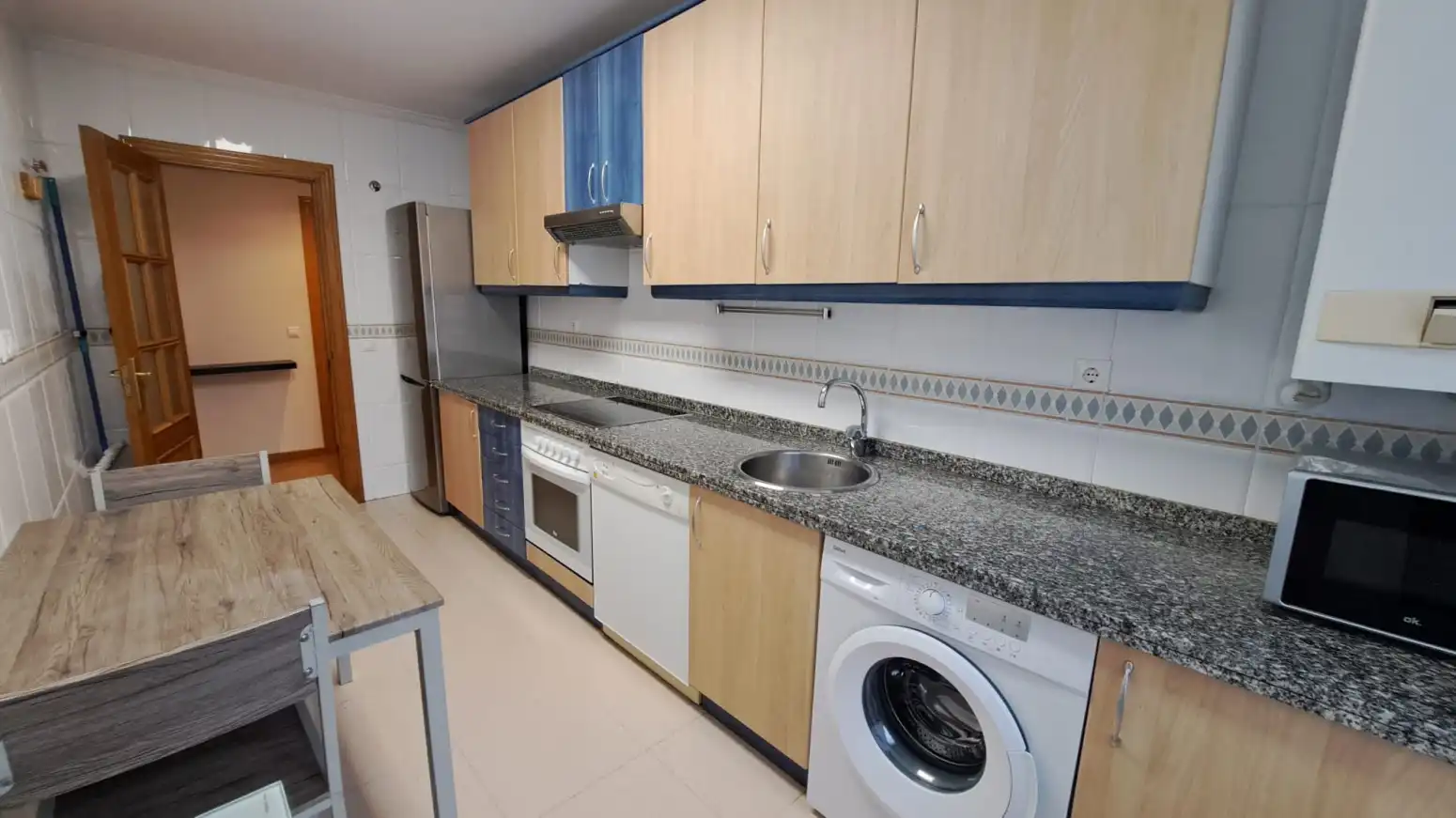 Cocina de Piso de alquiler en Gijón  con Calefacción, Terraza y Trastero