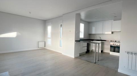 Photo 5 of Flat to rent in Calle de Cavanilles, 29, Pacífico, Madrid
