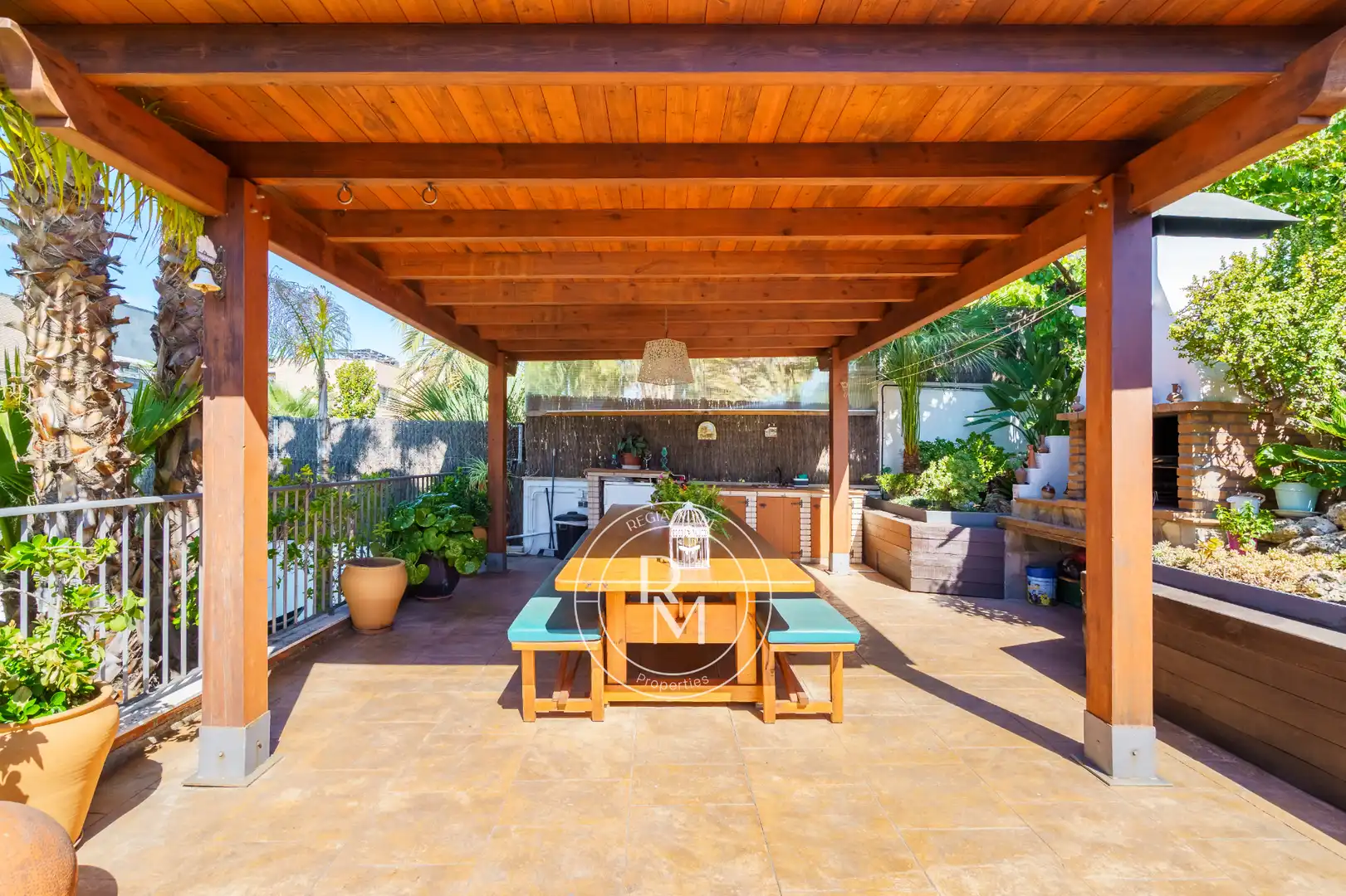 Terraza de Casa adosada en venta en Roda de Berà con Aire acondicionado, Calefacción y Jardín privado