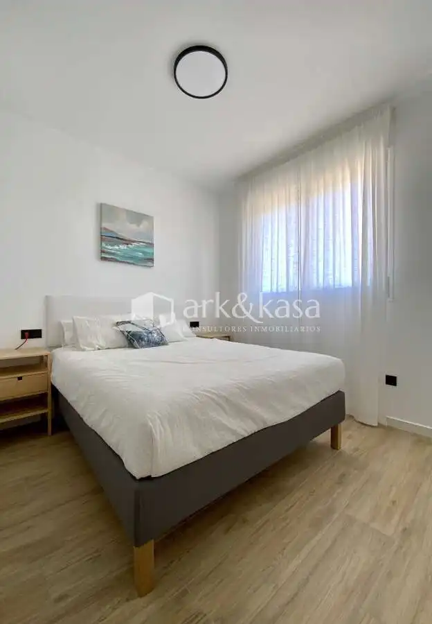 Habitación de Casa adosada en venta en Los Alcázares con Aire acondicionado, Calefacción y Terraza