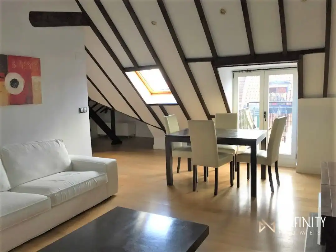 Attic for rent in García Rivero Maisuaren Kalea, Campuzano