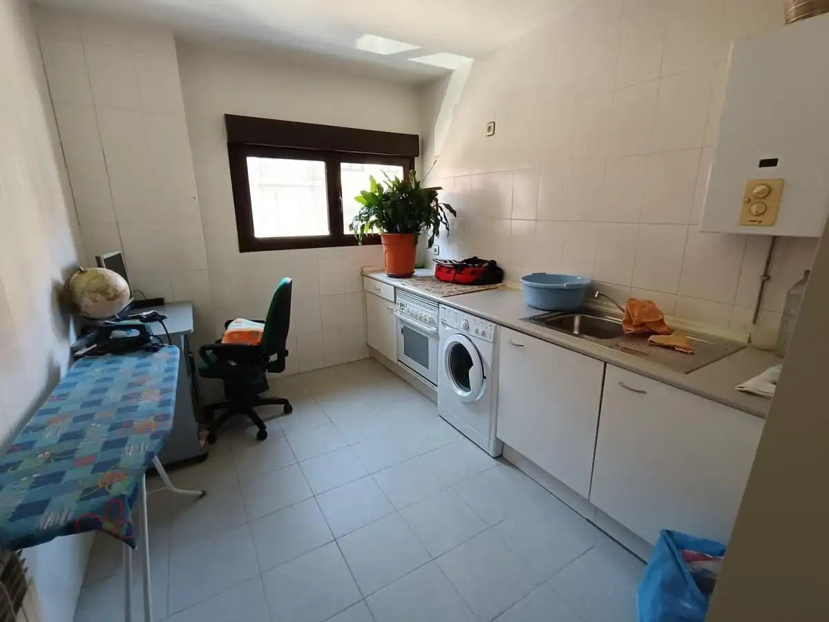Küche von Wohnung zum Verkauf in Llanes mit Heizung, Terrasse und Abstellraum