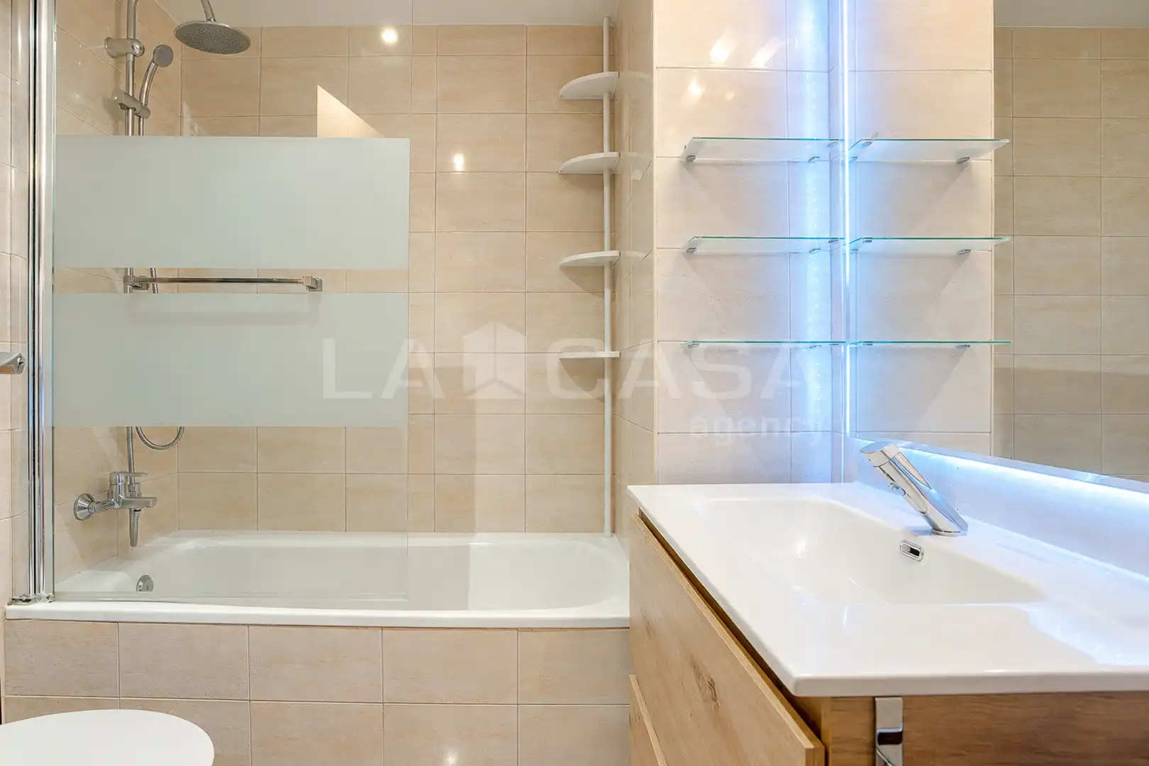 Baño de Piso en venta en Can Bassa