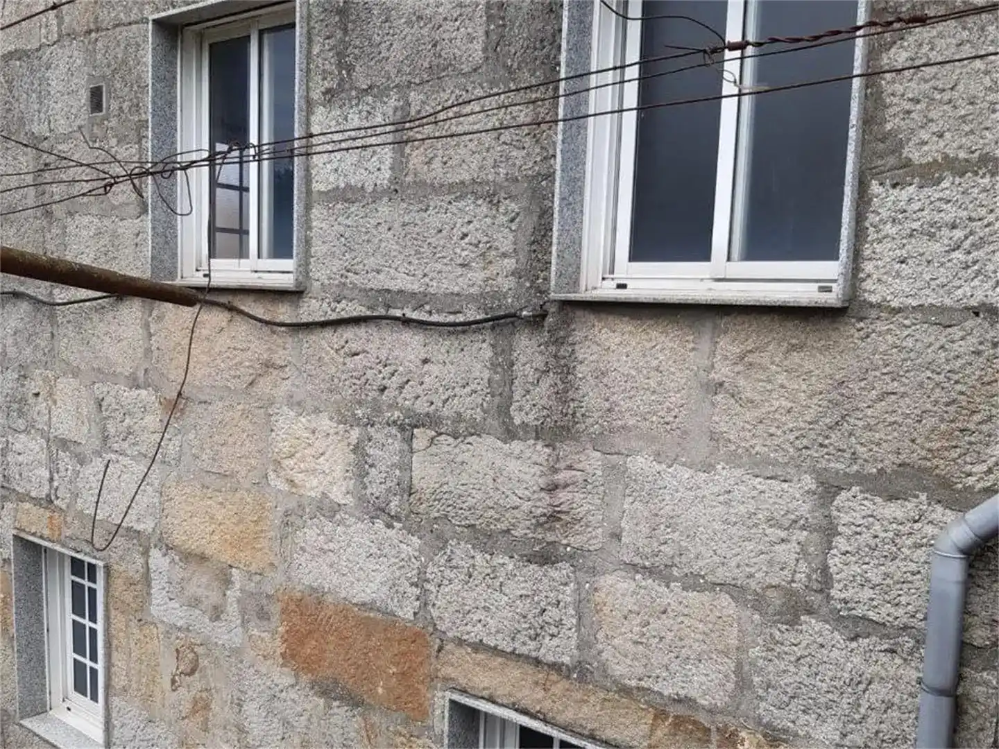 Vista exterior de Casa o xalet en venda en Pontevedra Capital  amb Jardí privat