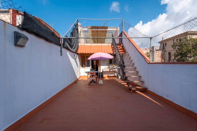 Casa adosada en Venta en Carrer de Pau Claris en Barri del Centre