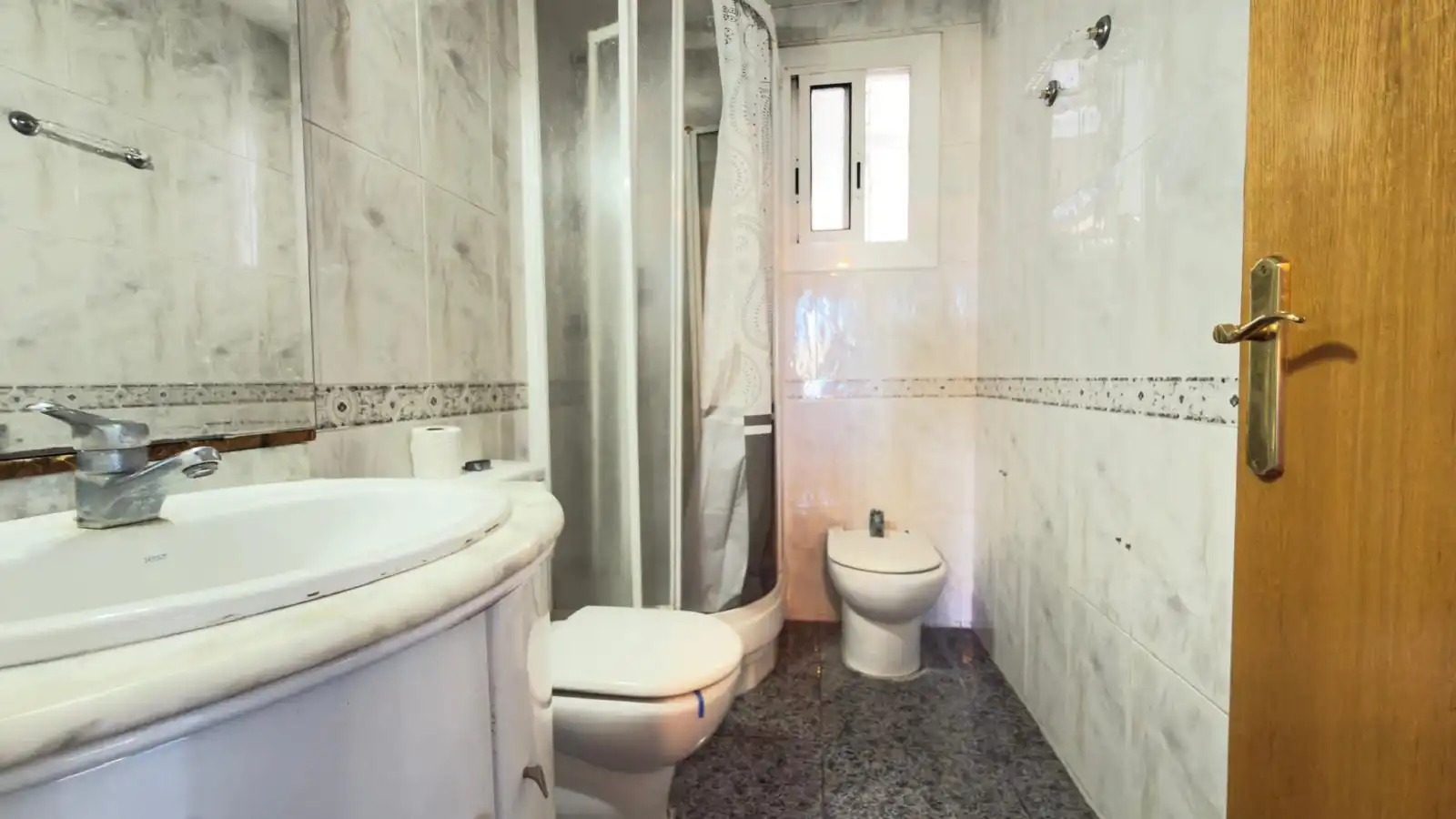 Bathroom of Flat for sale in Granollers  with Heating and Balcony