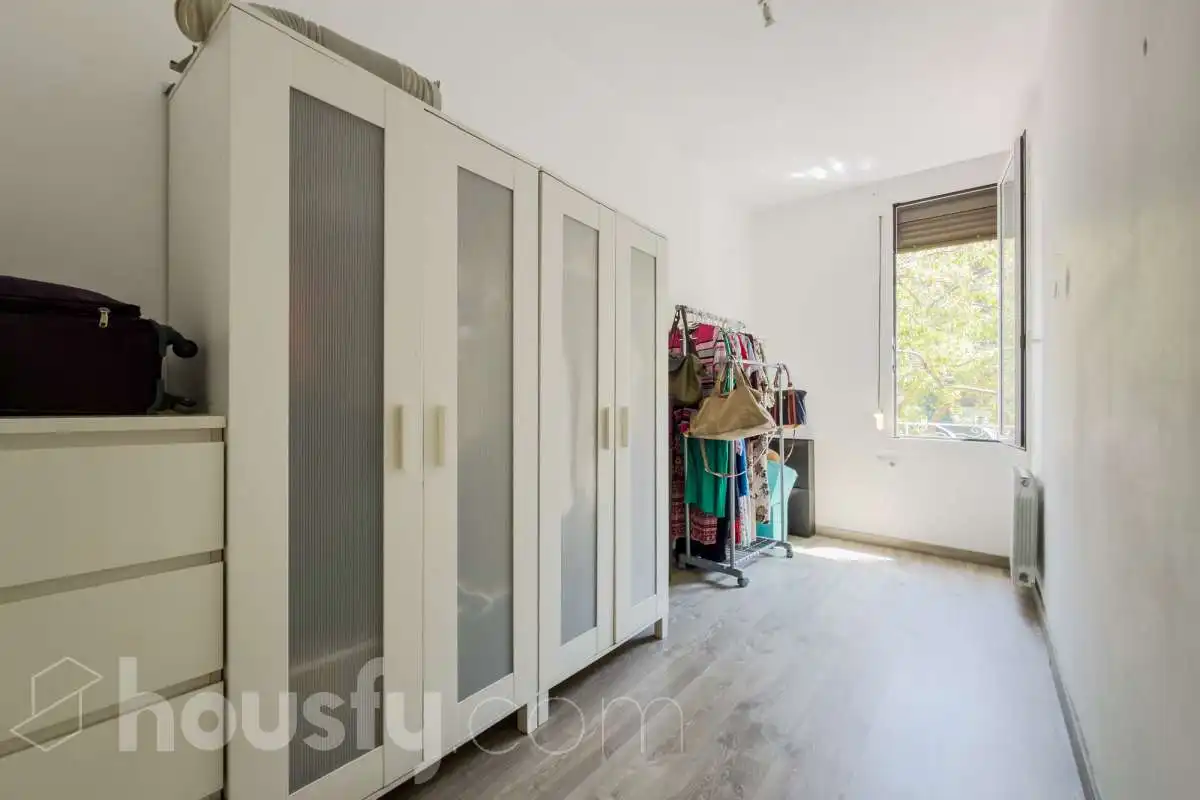 Bedroom of Flat for sale in Barcelona  with Heating, Terrace and Furnished