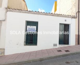 Exterior view of House or chalet for sale in Torreperogil  with Storage room