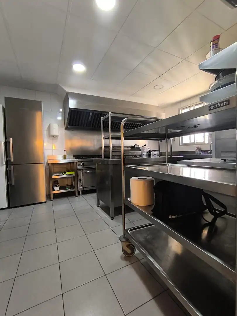 Cocina de Local en venta en El Castell de Guadalest con Aire acondicionado y Amueblado