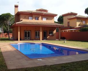 Piscina de Casa o xalet en venda en Chiclana de la Frontera amb Calefacció, Jardí privat i Traster