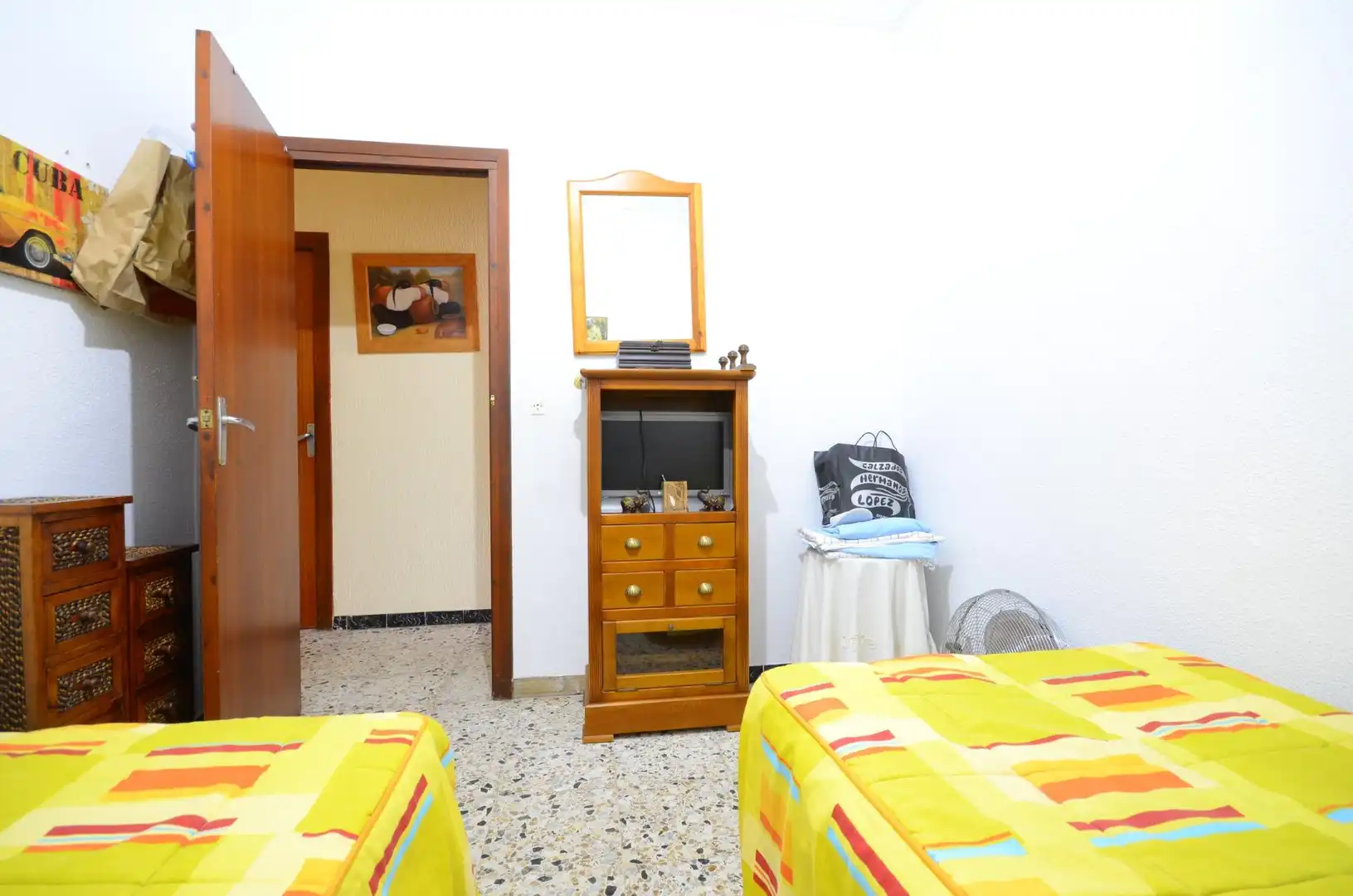 Habitación de Local en venta en Mazagón