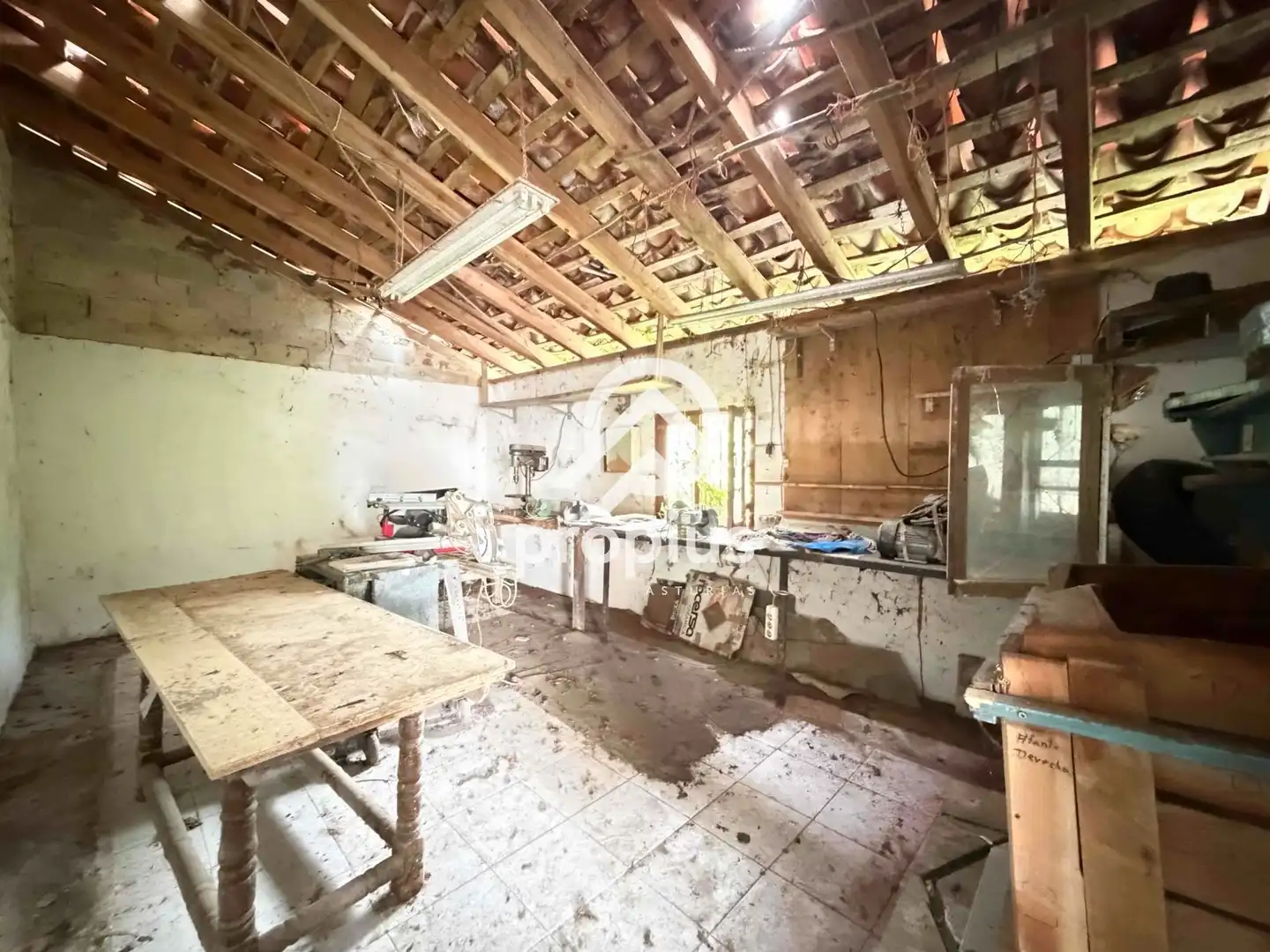Cuina de Casa adosada en venda en Llanes amb Calefacció, Terrassa i Traster