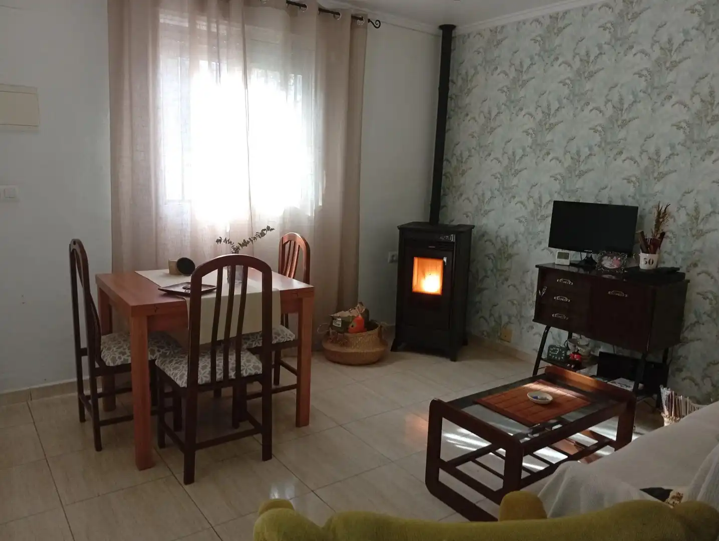 Sala de estar de Finca rústica en venta en Castell de Castells con Jardín privado