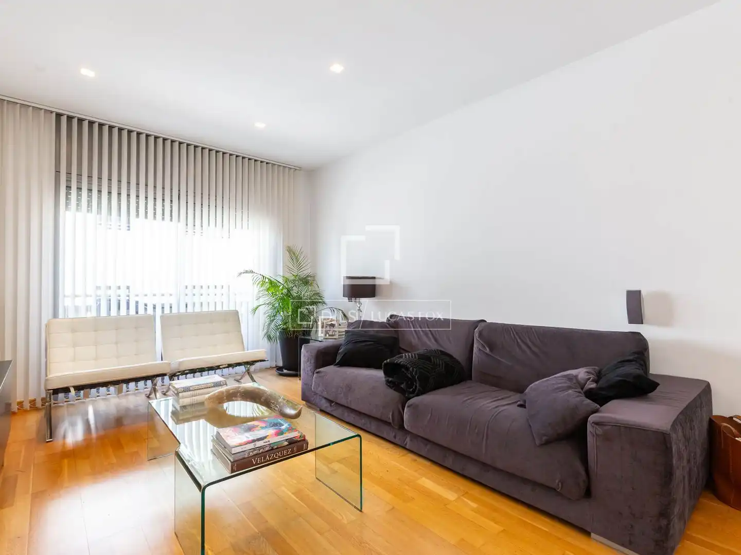 Living room of Flat for sale in Sant Just Desvern  with Air Conditioner, Heating and Parquet flooring