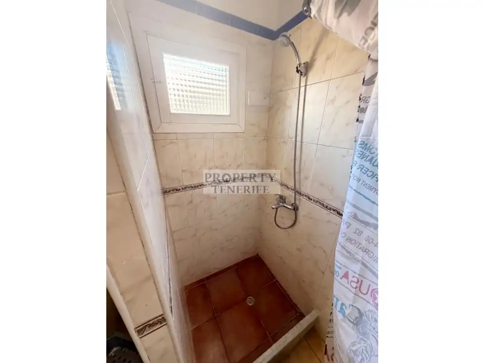 Bathroom of Apartments for rent in Arona  with Furnished