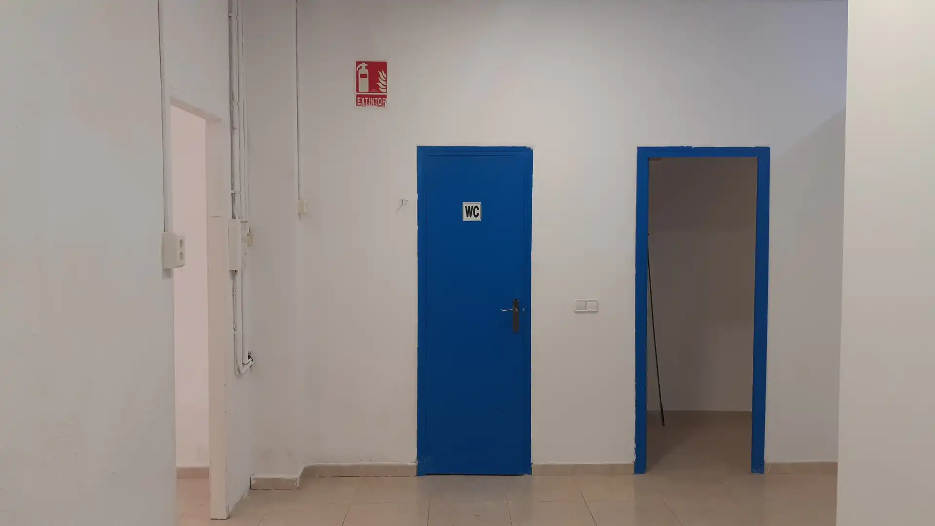 Local de alquiler en Sant Pere de Ribes con Aire acondicionado, Calefacción y Alarma