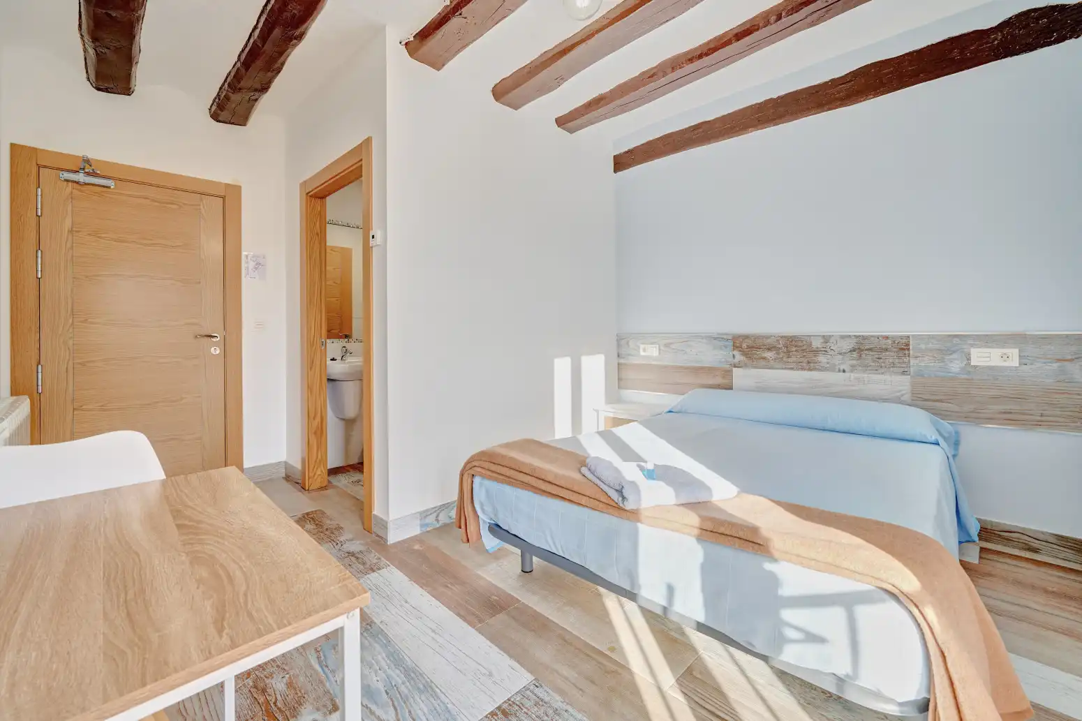 Bedroom of Detached homes for sale in Mañeru  with Air Conditioner, Heating and Private garden
