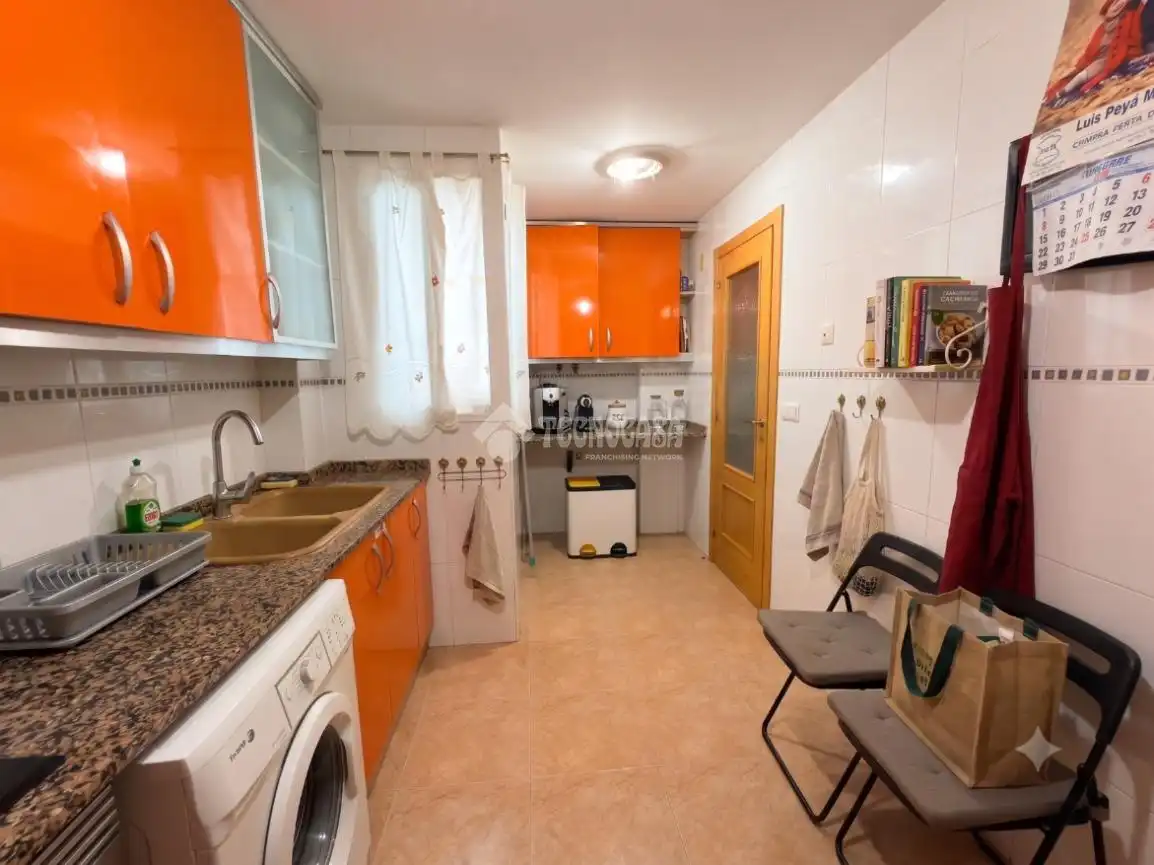 Cocina de Piso en venta en Paterna con Aire acondicionado, Calefacción y Balcón