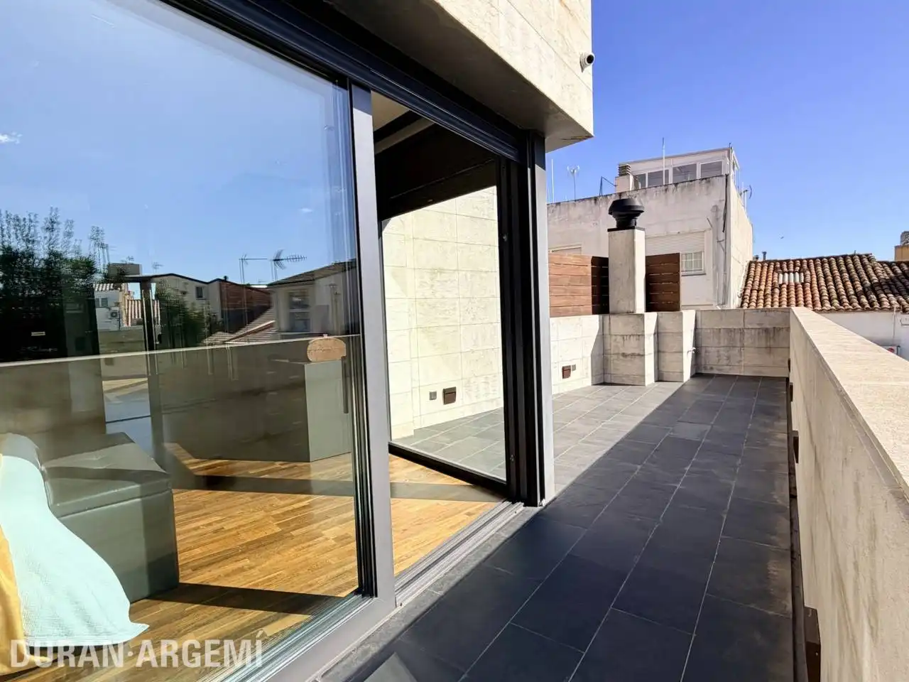 Terrassa de Casa o xalet en venda en Terrassa amb Aire condicionat, Calefacció i Jardí privat