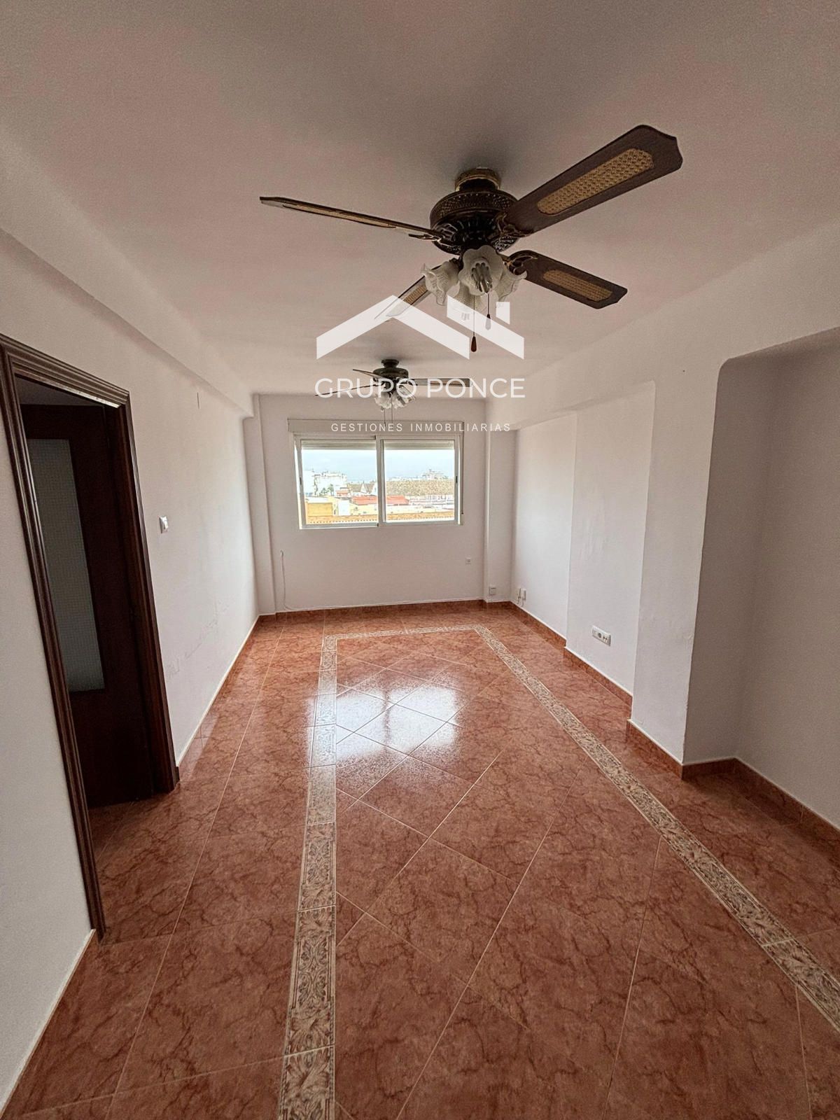 Living room of Flat for sale in Jerez de la Frontera