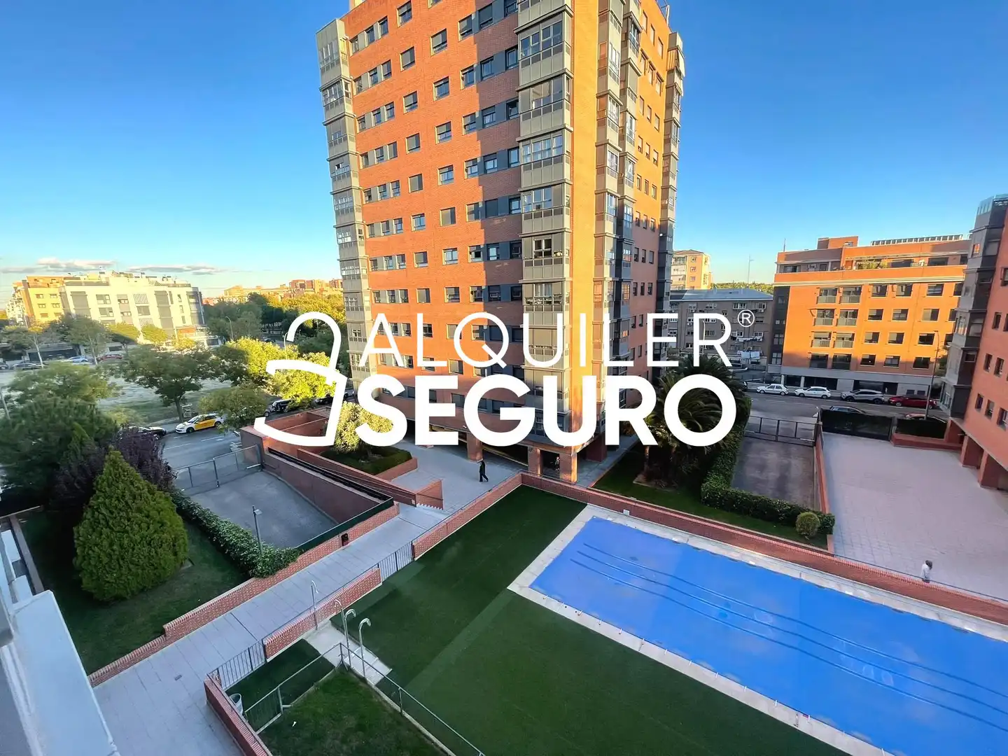 Exterior view of Flat for rent in Ciudad Lineal