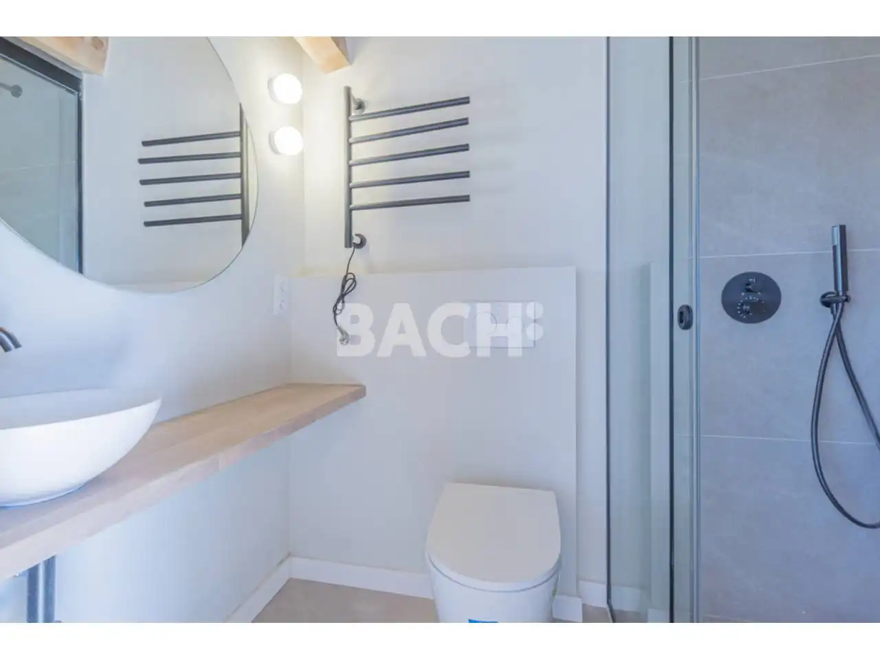 Baño de Dúplex en venta en Vic con Calefacción, Parquet y Terraza