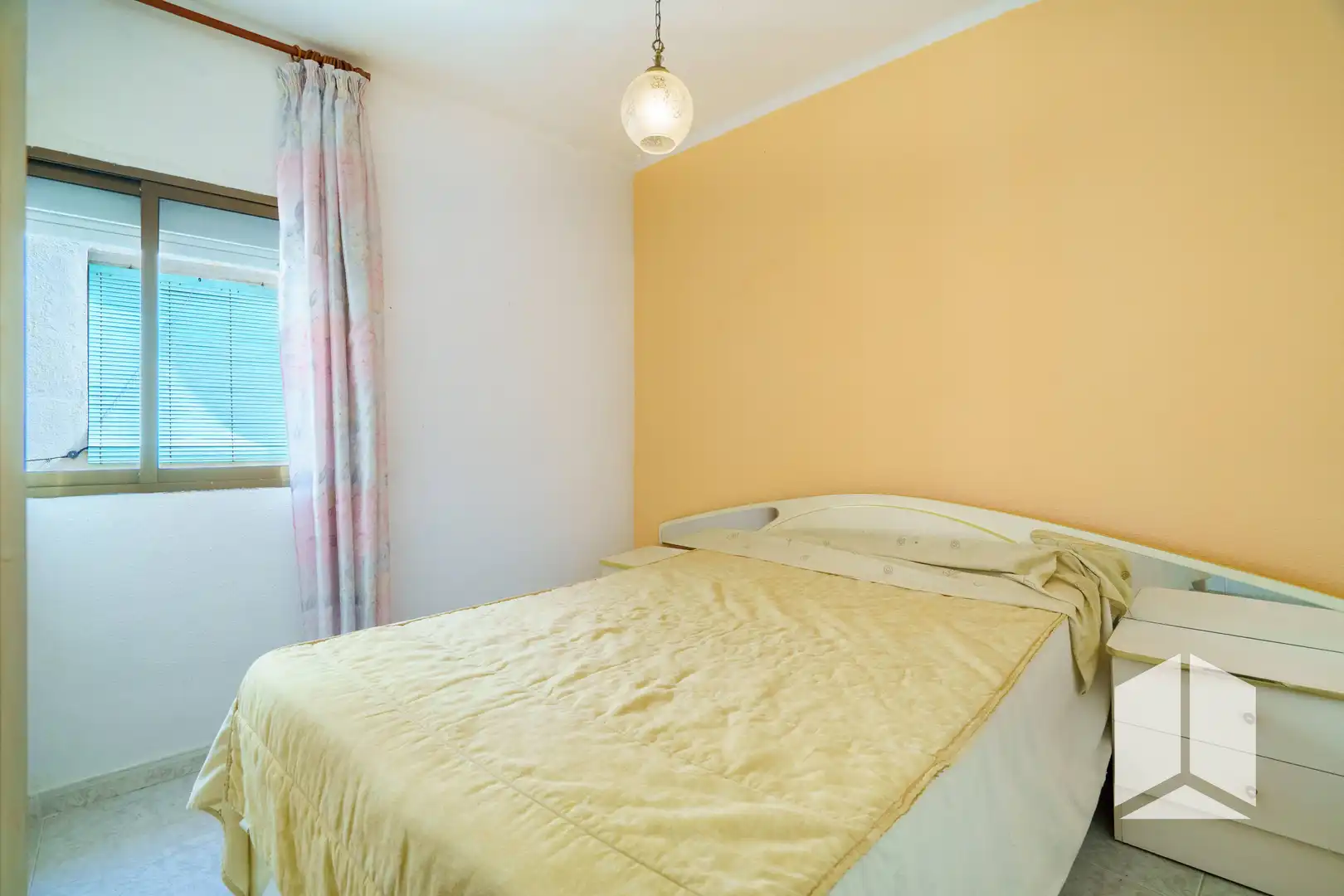 Habitación de Casa adosada en venta en Castelldefels con Terraza