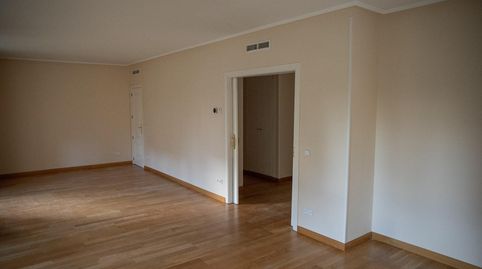 Foto 3 de Piso en venta en Calle Pablo Vidal, Colina, Madrid Capital