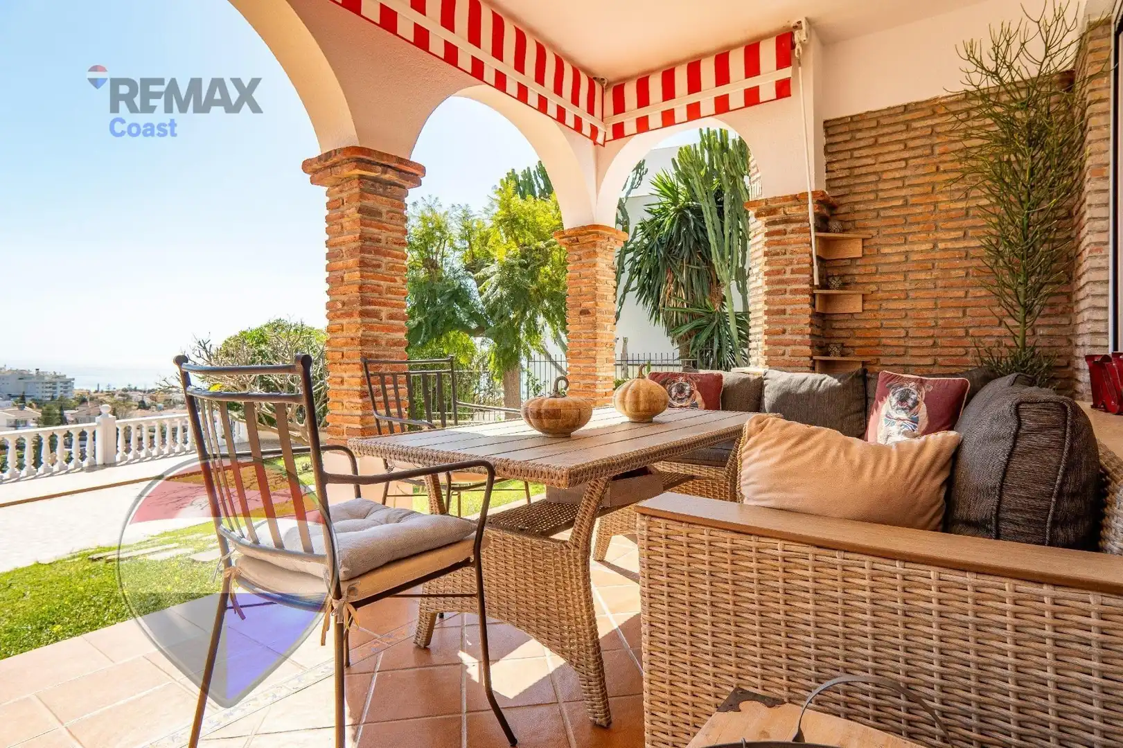 Terraza de Casa o chalet en venta en Rincón de la Victoria con Aire acondicionado, Calefacción y Jardín privado
