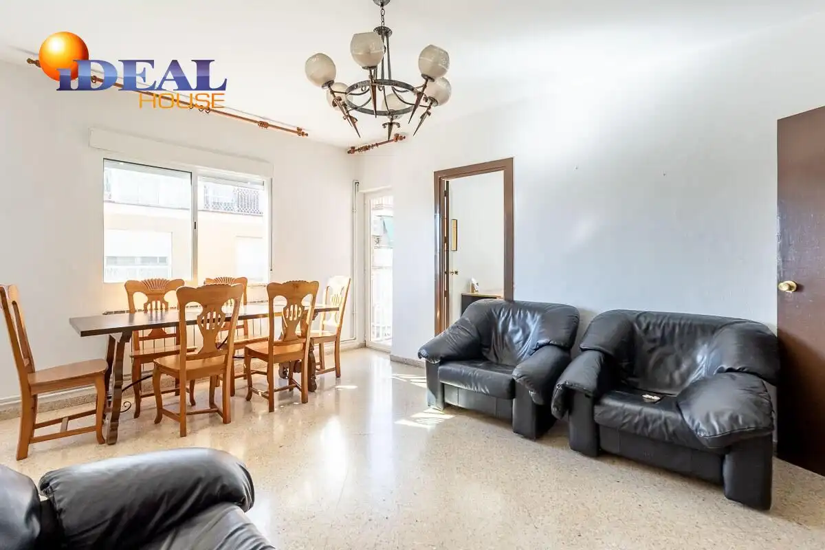 Flat with terrace for sale in Beiro, imagen 9