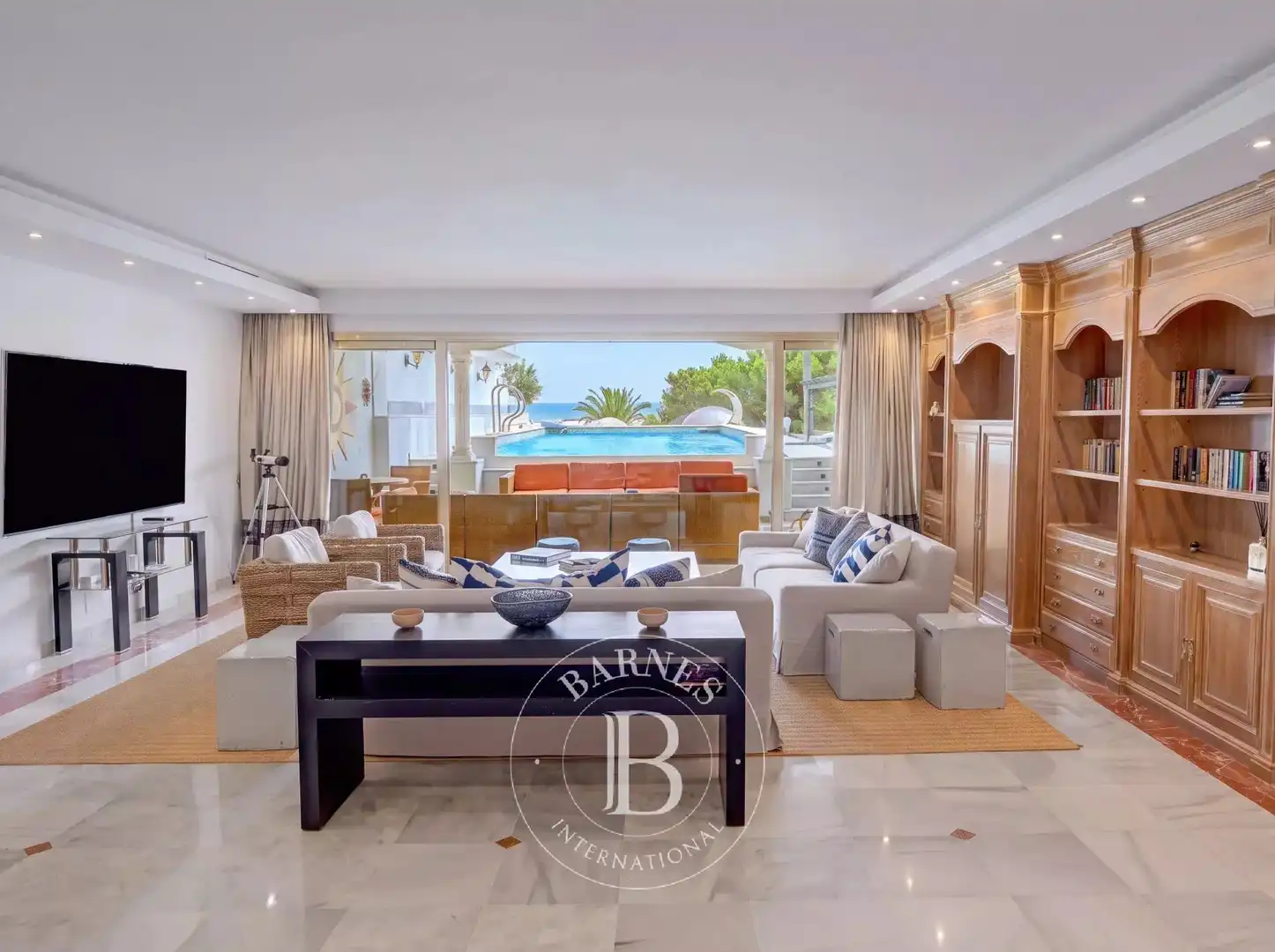 Sala de estar de Piso en venta en Marbella con Aire acondicionado, Calefacción y Terraza