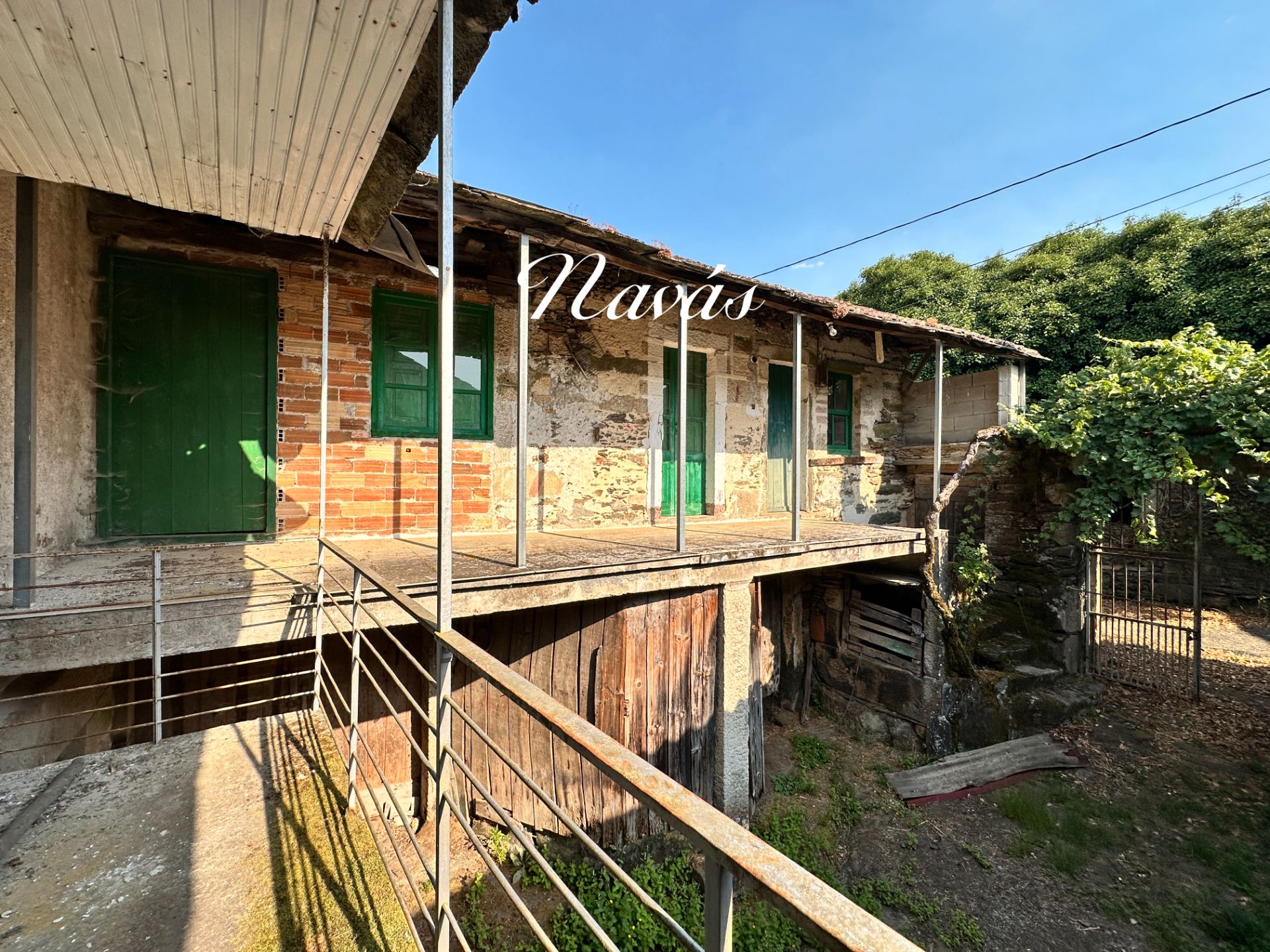 Exterior view of Single-family semi-detached for sale in O Irixo