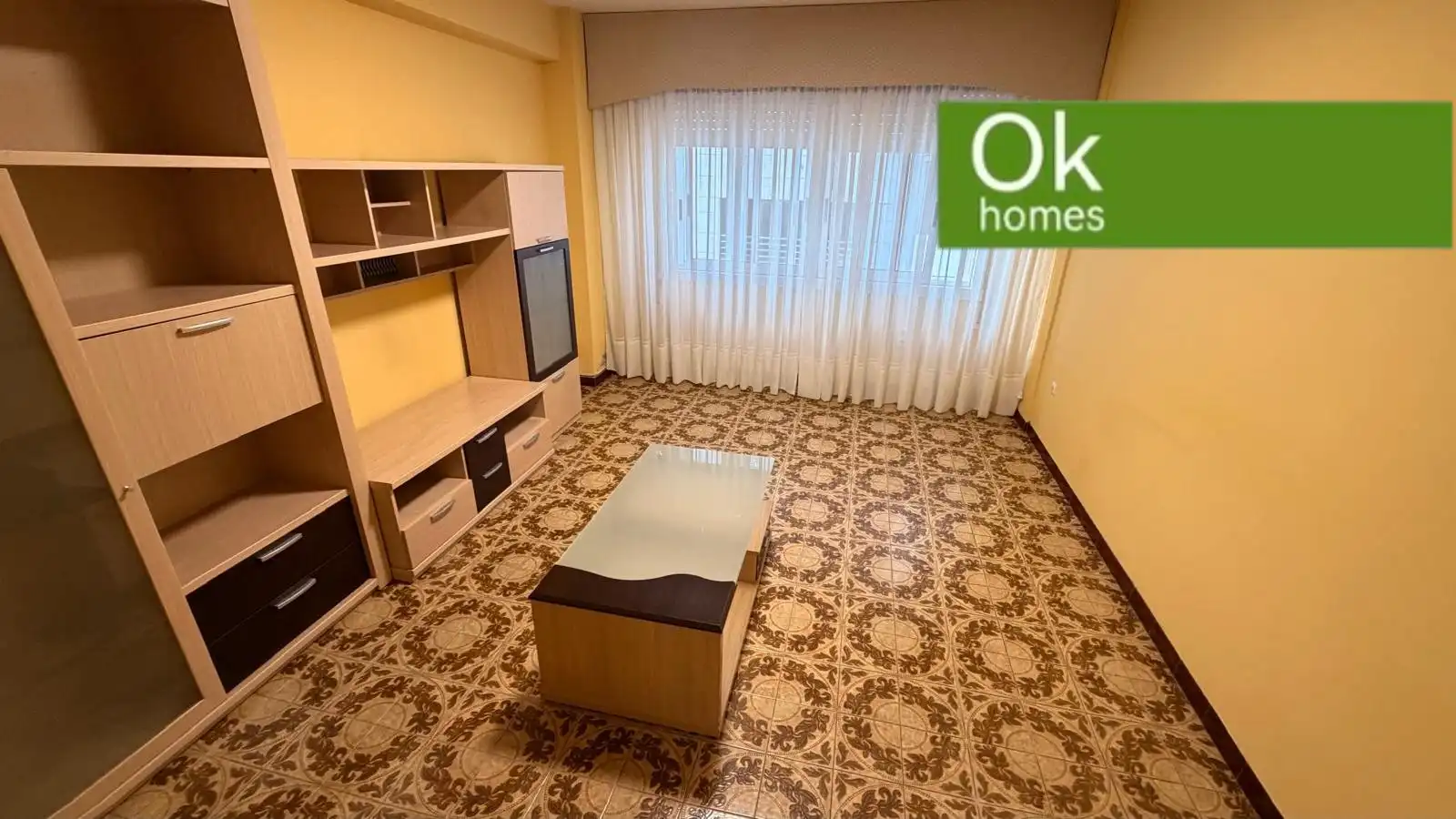 Living room of Flat for sale in Arteixo  with Furnished, Oven and Microwave