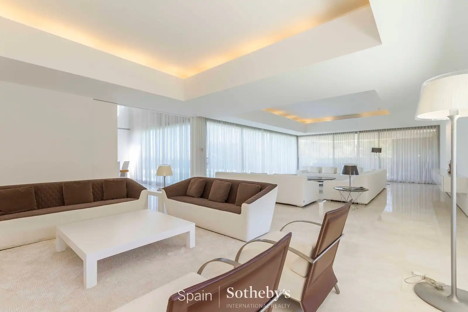 Sala de estar de Casa o chalet en venta en Madrid con Aire acondicionado, Calefacción y Jardín privado