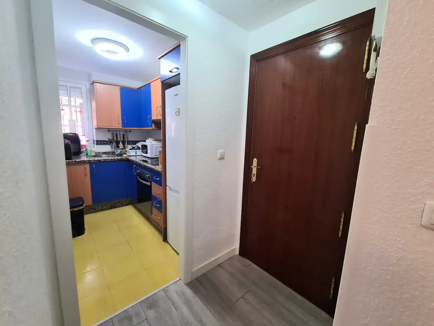 Kitchen of Flat for sale in Sevilla  with Air Conditioner