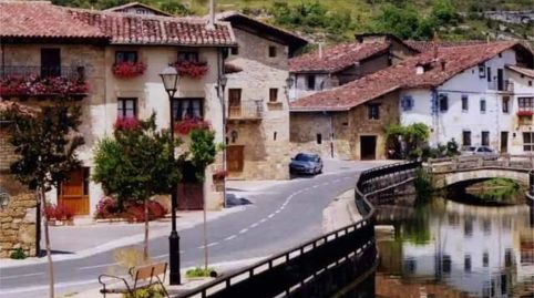 Foto 3 de Pis en venda a Bicubarria Kalea, 2, Bernedo, Araba - Álava