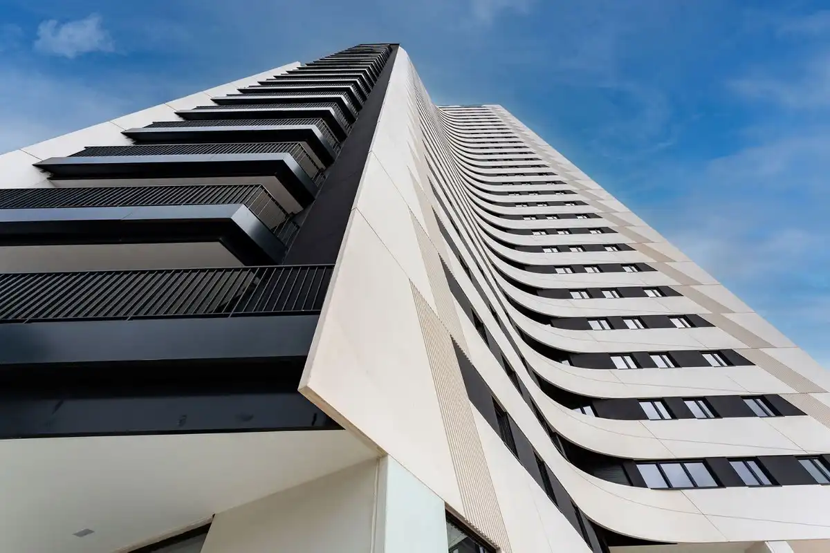 Vista exterior de Apartament en venda en Málaga amb Aire condicionat, Terrassa i Moblat
