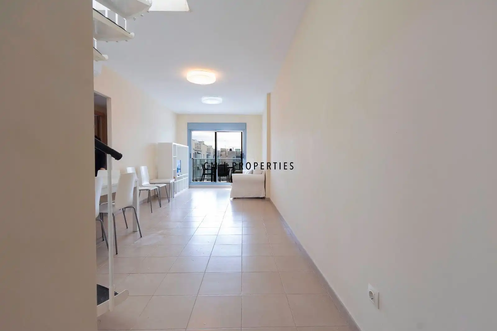Attic for rent in Costa Brava, Almenara