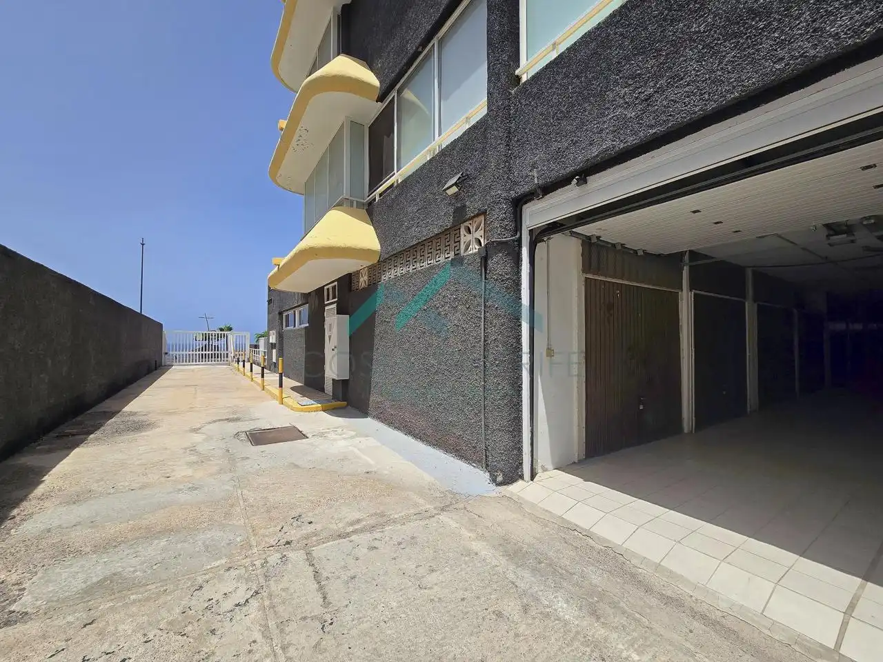 Exterior view of Ground floor for sale in Guía de Isora  with Terrace