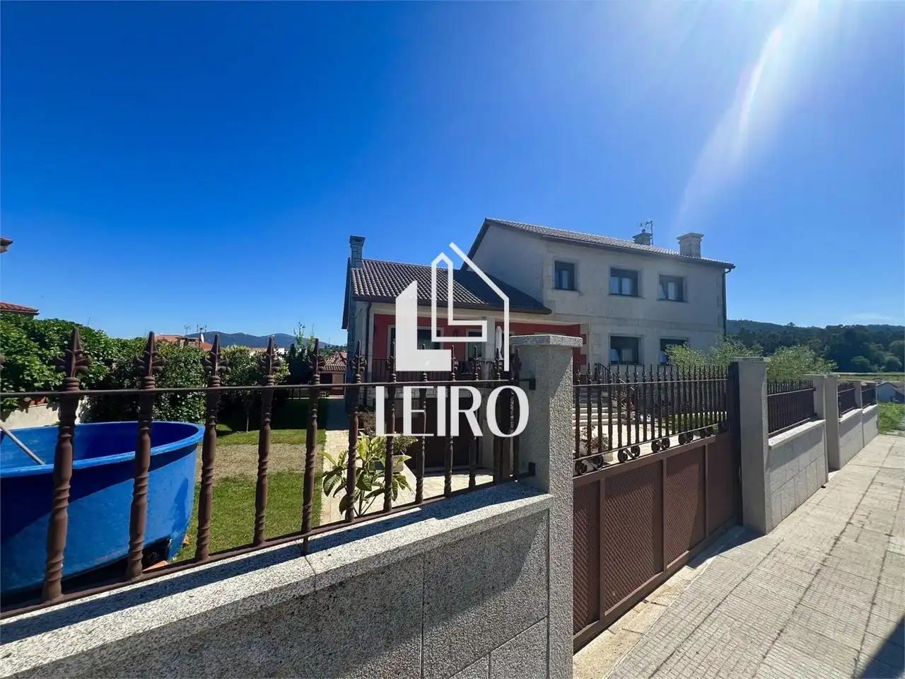 Exterior view of Houses for sale in Vilagarcía de Arousa  with Heating, Private garden and Terrace