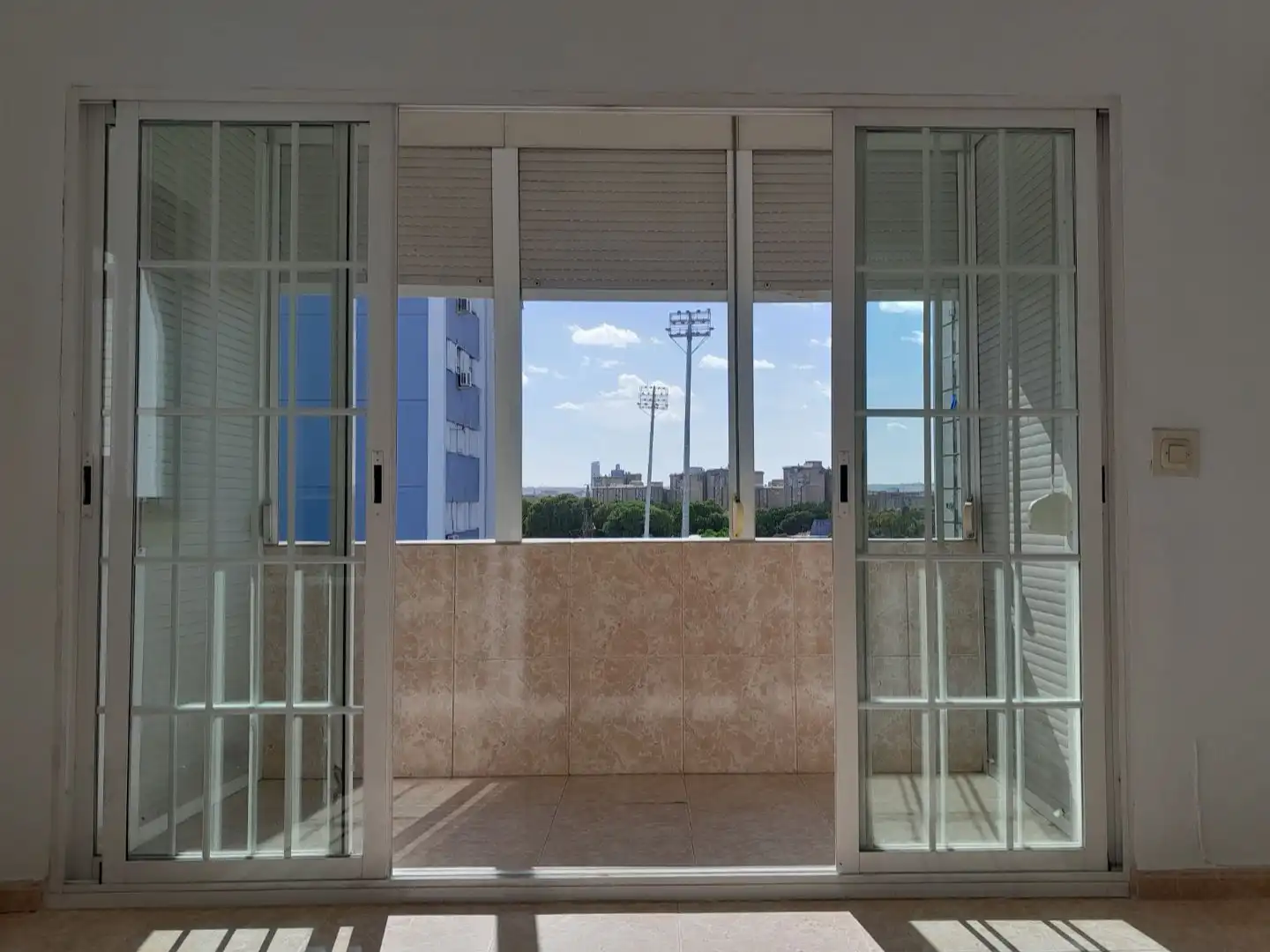 Dormitori de Pis en venda en  Sevilla Capital amb Aire condicionat, Terrassa i Balcó