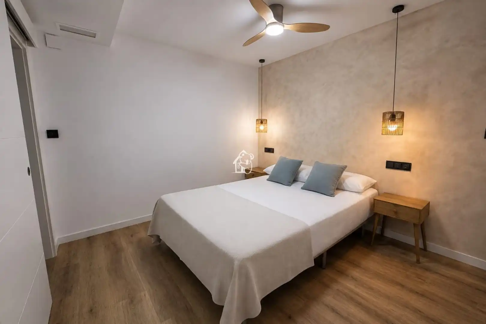 Bedroom of Apartments for rent in Torrevieja  with Air Conditioner, Terrace and Furnished