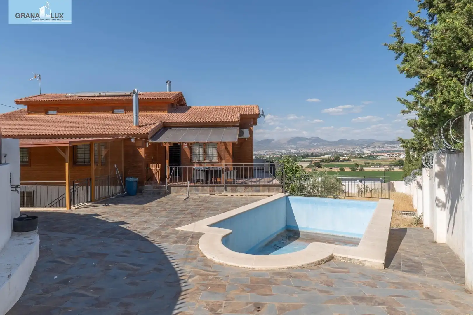 Detached house with pool for sale in Calle Nogal 5, imagen 3