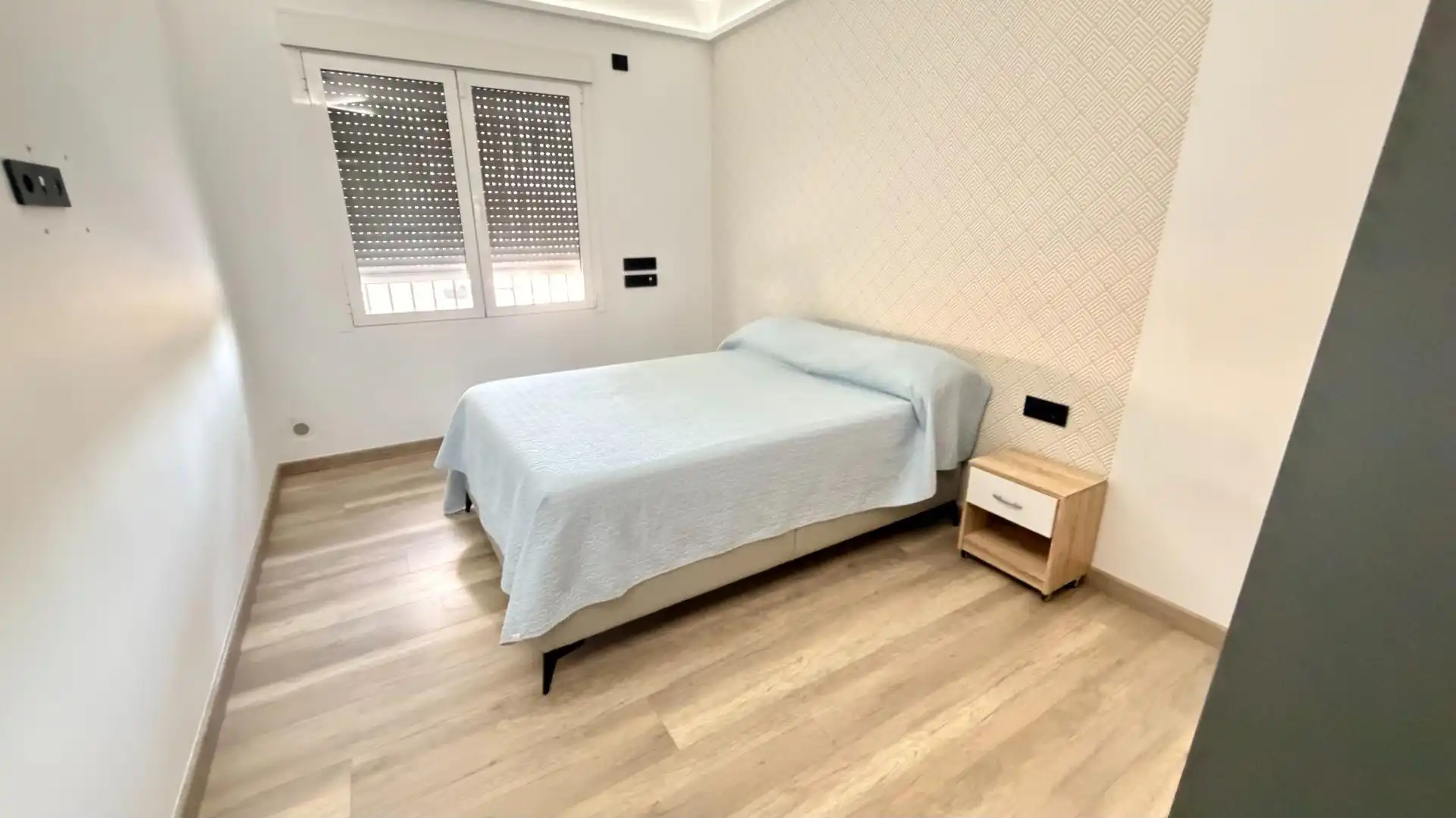 Habitación de Casa o chalet en venta en Elche / Elx con Aire acondicionado, Calefacción y Jardín privado