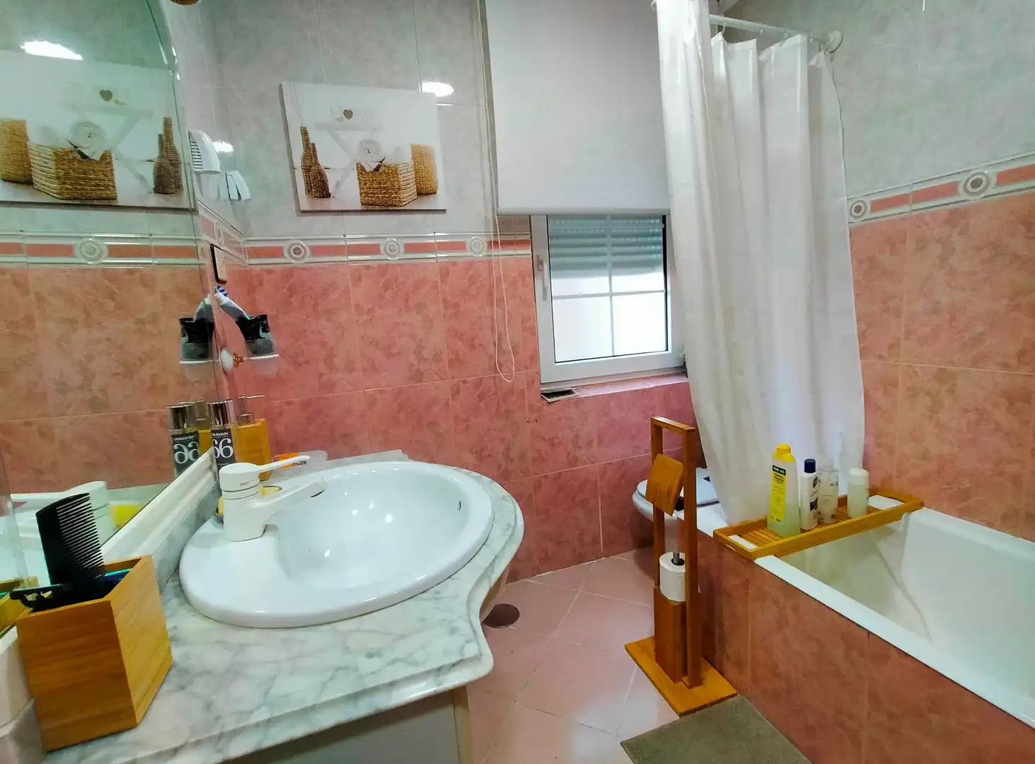 Badezimmer von Dachboden zum Verkauf in Pravia mit Heizung, Terrasse und Möbliert